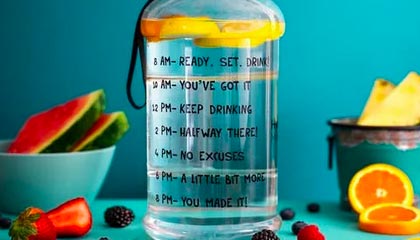 王博：孙铭徽胡金秋的默契就像亲兄弟 给这赛季打100分